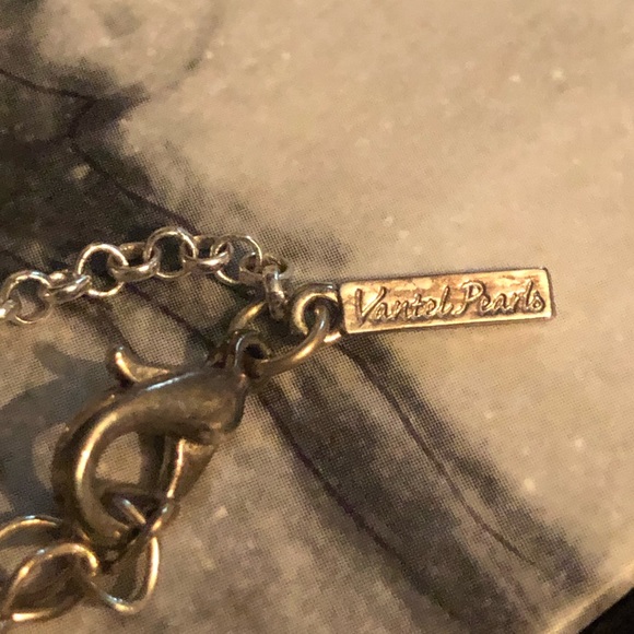 Vantel Pearl Three of Diamonds Necklace Black - Picture 5 of 6